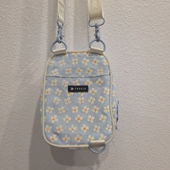 Thread Crossbody Bag - Picture 3 of 3